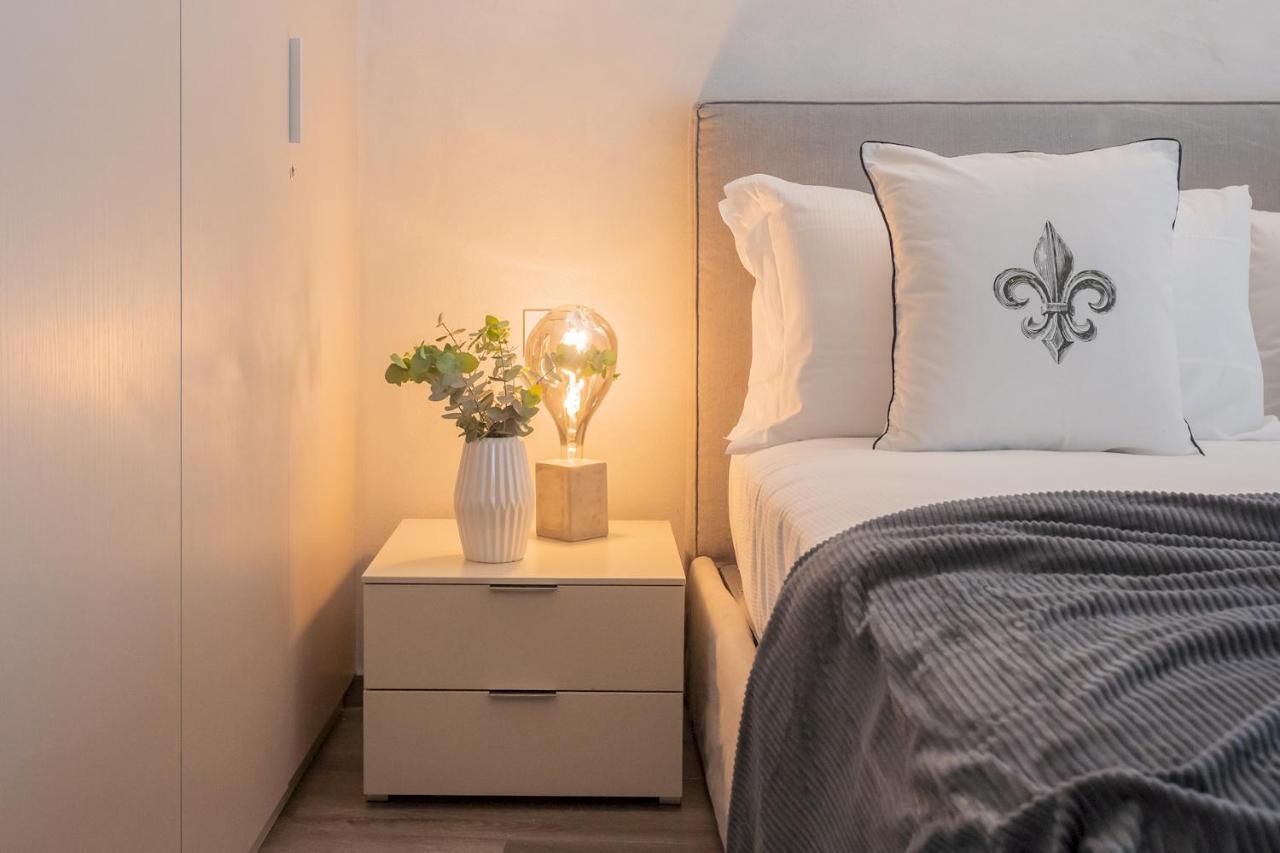 Muralto'S Nest By Rent All Como Exterior photo